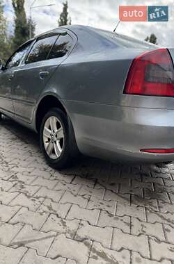 Лифтбек Skoda Octavia 2012 в 