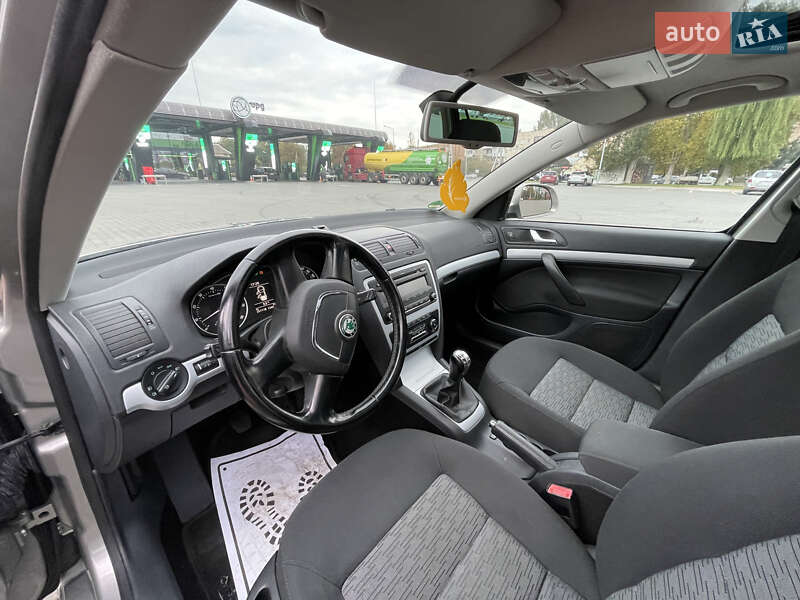 Универсал Skoda Octavia 2010 в Луцке фото 23 Универсал Skoda Octavia 2010 в Луцке