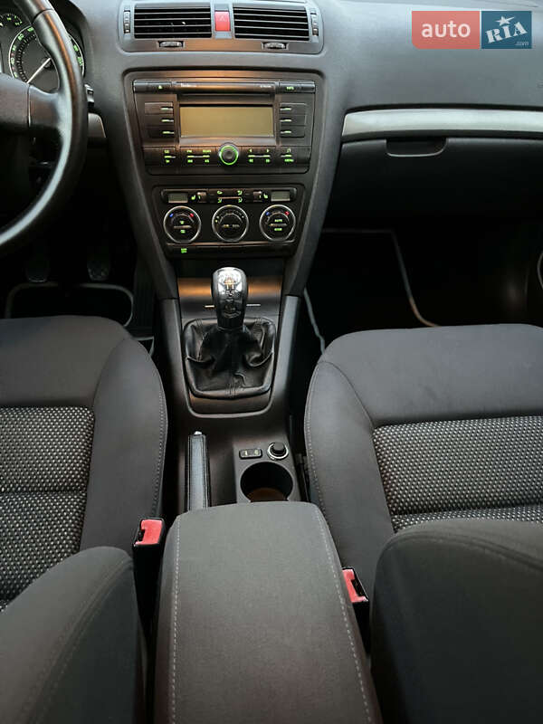 Универсал Skoda Octavia 2005 в Звягеле фото 31 Универсал Skoda Octavia 2005 в Звягеле