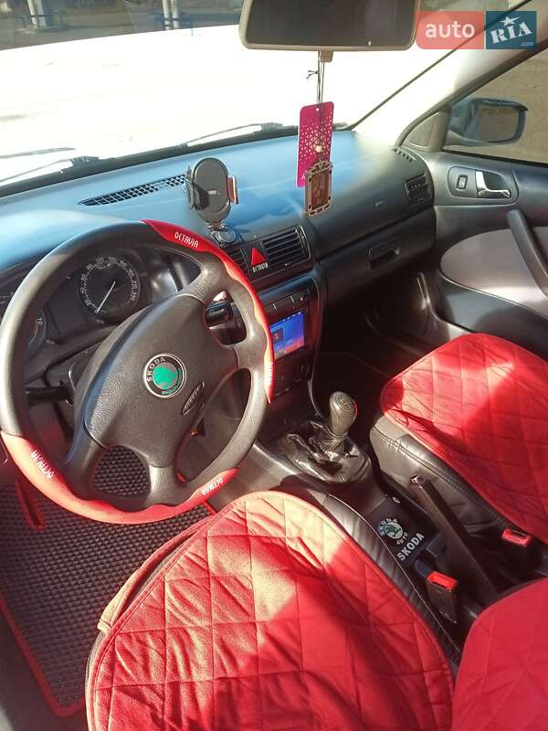 Ліфтбек Skoda Octavia 2008 в Вижниці