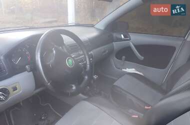 Лифтбек Skoda Octavia 2000 в 