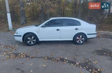 Лифтбек Skoda Octavia 2000 в 