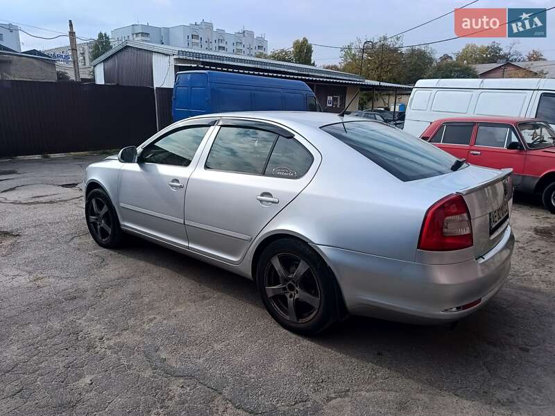 Лифтбек Skoda Octavia 2011 в Днепре