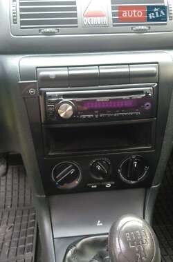 Лифтбек Skoda Octavia 2010 в 