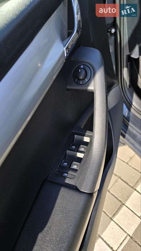 Универсал Skoda Octavia 2019 в Луцке фото 15 Универсал Skoda Octavia 2019 в Луцке