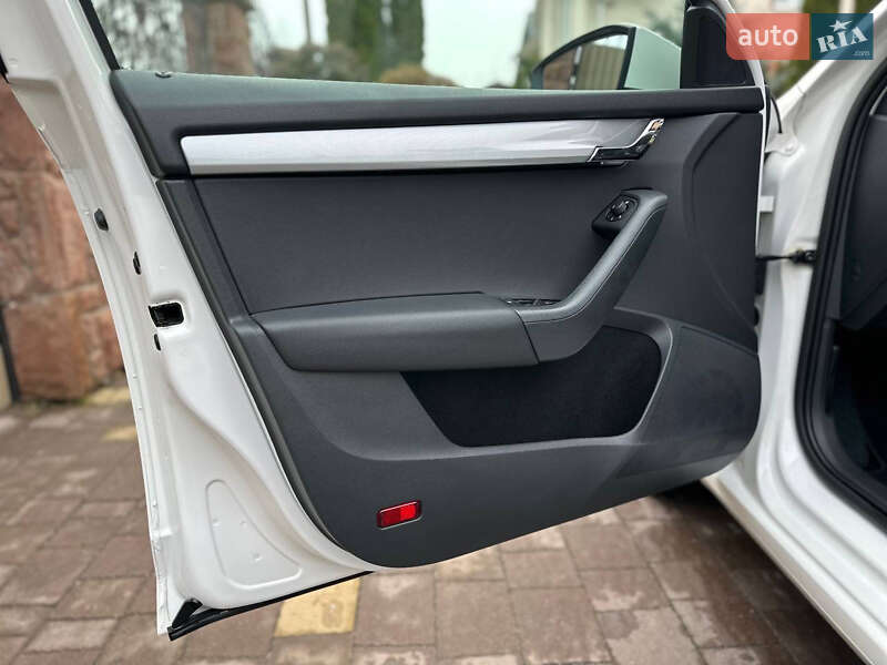 Универсал Skoda Octavia 2016 в Тернополе фото 21 Универсал Skoda Octavia 2016 в Тернополе