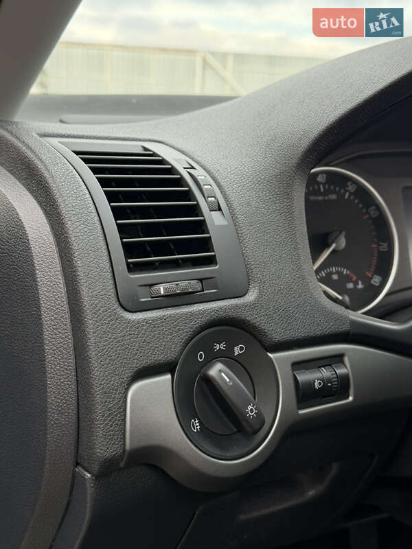 Лифтбек Skoda Octavia 2010 в Лубнах фото 37 Лифтбек Skoda Octavia 2010 в Лубнах