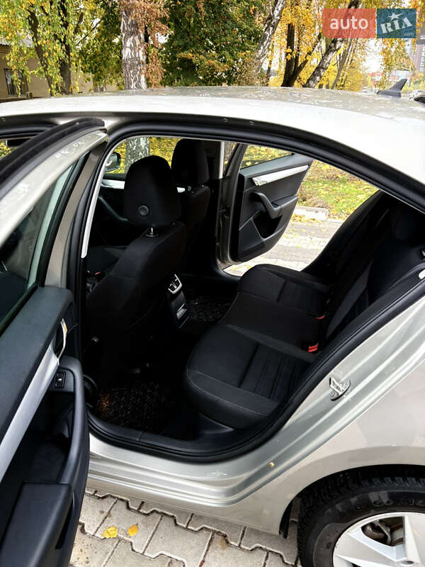 Лифтбек Skoda Octavia 2019 в Киеве фото 22 Лифтбек Skoda Octavia 2019 в Киеве