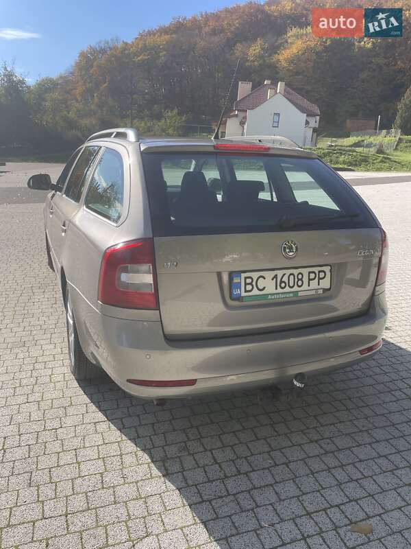 Универсал Skoda Octavia 2009 в Винниках фото 3 Универсал Skoda Octavia 2009 в Винниках