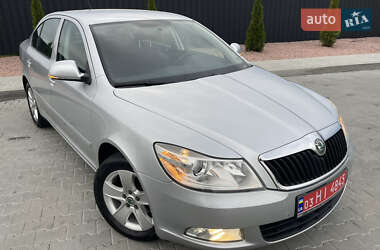 Лифтбек Skoda Octavia 2010 в Львове