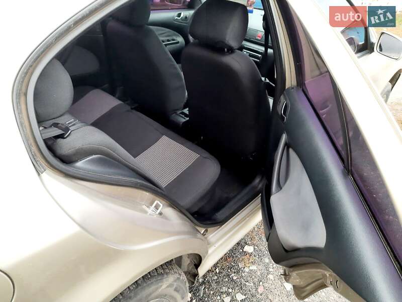 Лифтбек Skoda Octavia 2005 в Тарановке