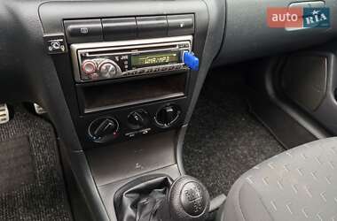 Лифтбек Skoda Octavia 2009 в 