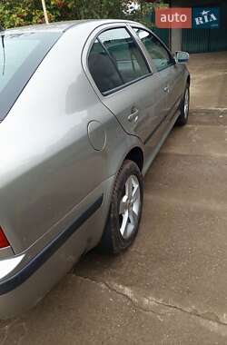 Лифтбек Skoda Octavia 2009 в 