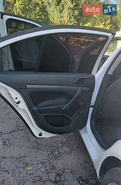 Лифтбек Skoda Octavia 2010 в 