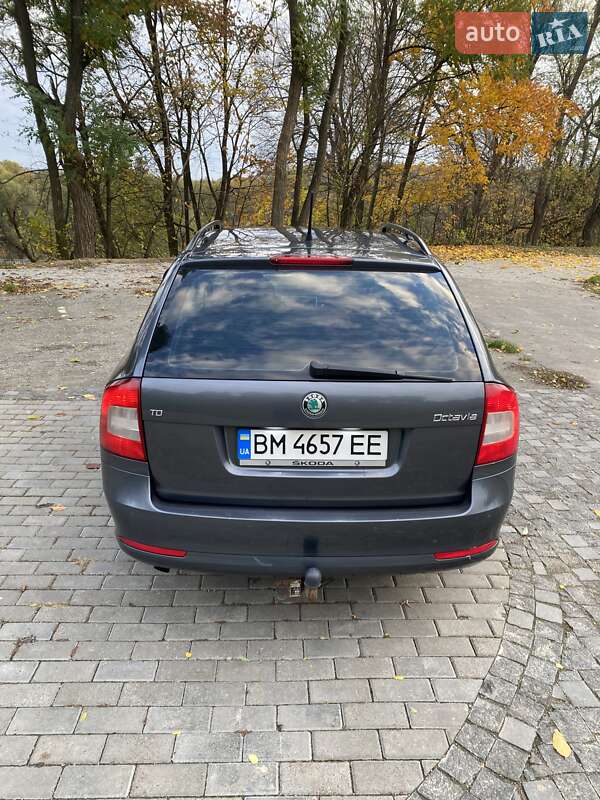 Універсал Skoda Octavia 2011 в Липовій Долині