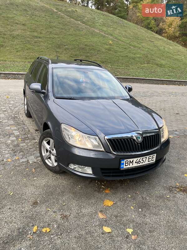 Універсал Skoda Octavia 2011 в Липовій Долині