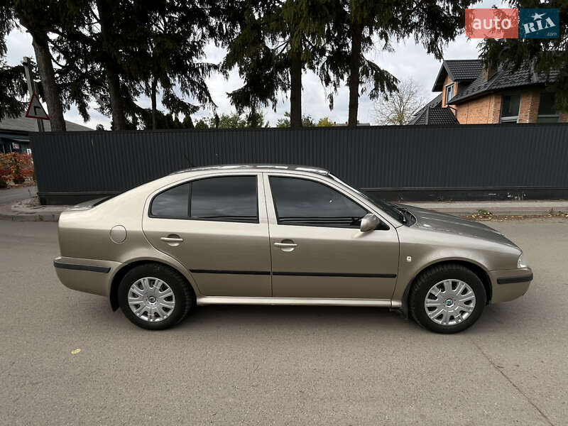 Ліфтбек Skoda Octavia 2005 в Володимирі