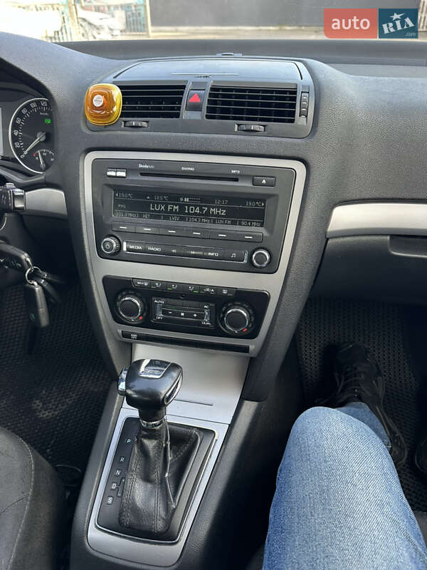 Лифтбек Skoda Octavia 2011 в Львове фото 2 Лифтбек Skoda Octavia 2011 в Львове