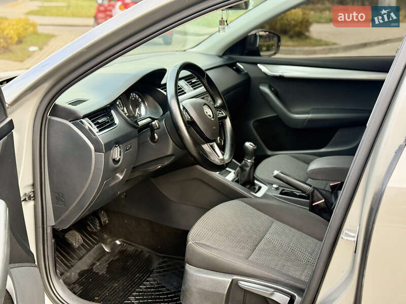Лифтбек Skoda Octavia 2016 в Львове