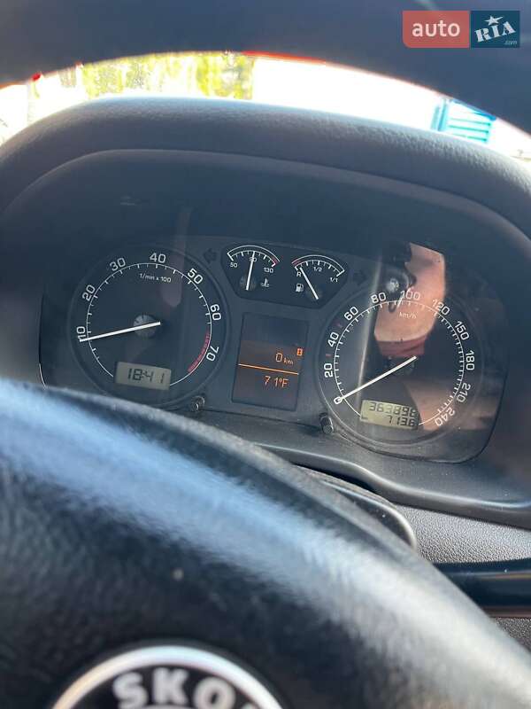 Лифтбек Skoda Octavia 1998 в Киеве фото 2 Лифтбек Skoda Octavia 1998 в Киеве