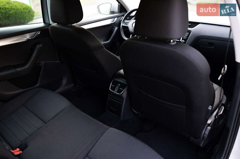 Универсал Skoda Octavia 2016 в Луцке фото 56 Универсал Skoda Octavia 2016 в Луцке