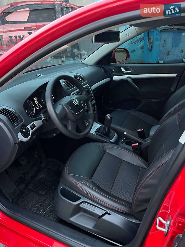 Универсал Skoda Octavia 2011 в Дрогобыче