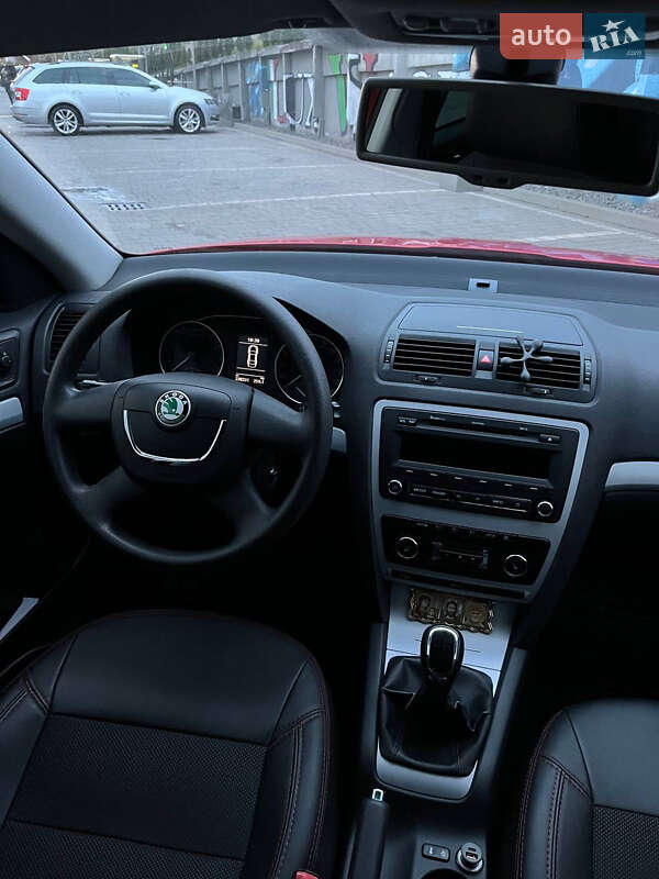 Универсал Skoda Octavia 2011 в Дрогобыче