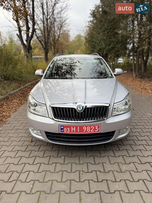Универсал Skoda Octavia 2012 в Луцке фото 4 Универсал Skoda Octavia 2012 в Луцке