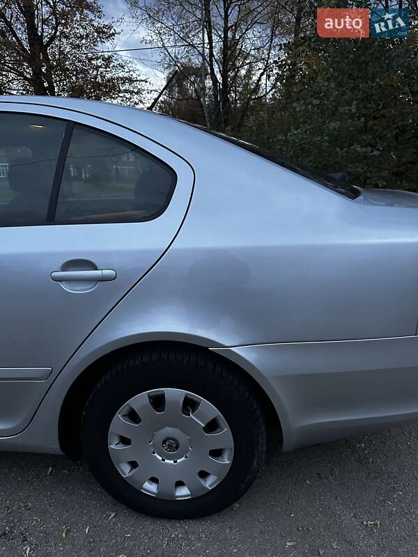 Ліфтбек Skoda Octavia 2011 в Надвірній фото 38 Ліфтбек Skoda Octavia 2011 в Надвірній