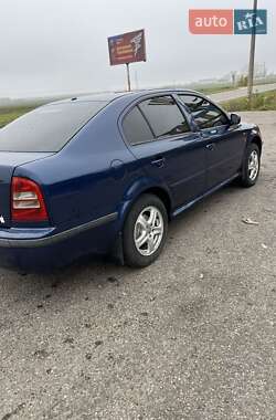 Лифтбек Skoda Octavia 2002 в  фото 3 Лифтбек Skoda Octavia 2002 в