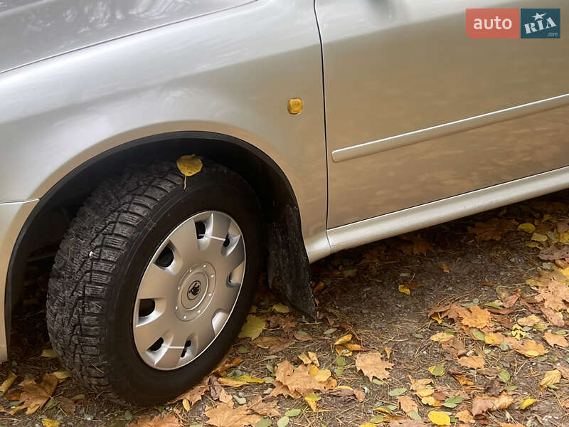 Ліфтбек Skoda Octavia 2003 в Борщеві фото 4 Ліфтбек Skoda Octavia 2003 в Борщеві