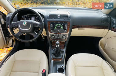 Універсал Skoda Octavia 2012 в  фото 18 Універсал Skoda Octavia 2012 в