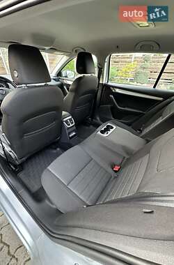Універсал Skoda Octavia 2015 в  фото 130 Універсал Skoda Octavia 2015 в