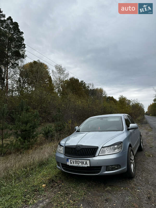 Лифтбек Skoda Octavia 2009 в Хороле фото 7 Лифтбек Skoda Octavia 2009 в Хороле