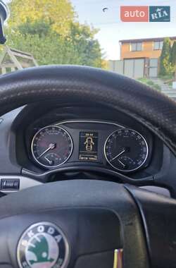 Универсал Skoda Octavia 2010 в 