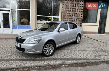 Лифтбек Skoda Octavia 2011 в Черкассах