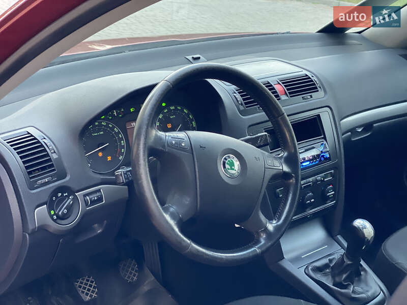 Ліфтбек Skoda Octavia 2006 в Дунаївцях фото 32 Ліфтбек Skoda Octavia 2006 в Дунаївцях
