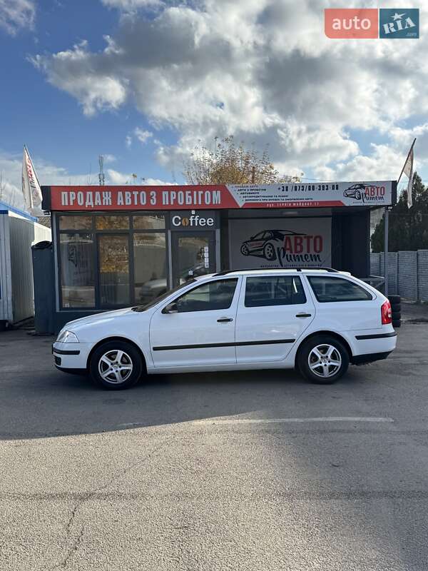 Универсал Skoda Octavia 2008 в Каменке
