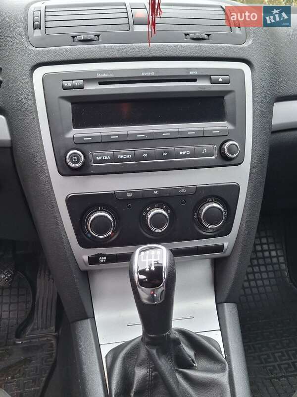 Лифтбек Skoda Octavia 2012 в Полтаве