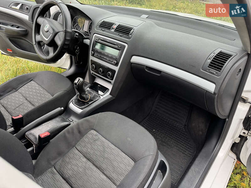 Лифтбек Skoda Octavia 2011 в Краснокутске