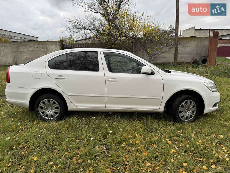 Лифтбек Skoda Octavia 2011 в Краснокутске