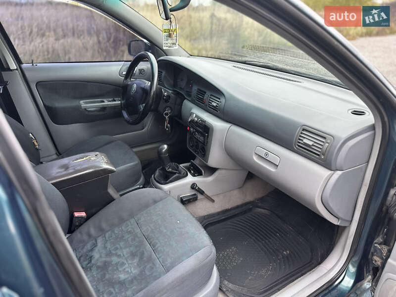 Лифтбек Skoda Octavia 1998 в Киеве