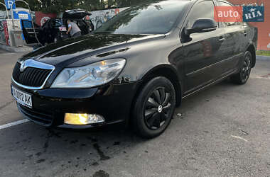 Лифтбек Skoda Octavia 2010 в Киеве