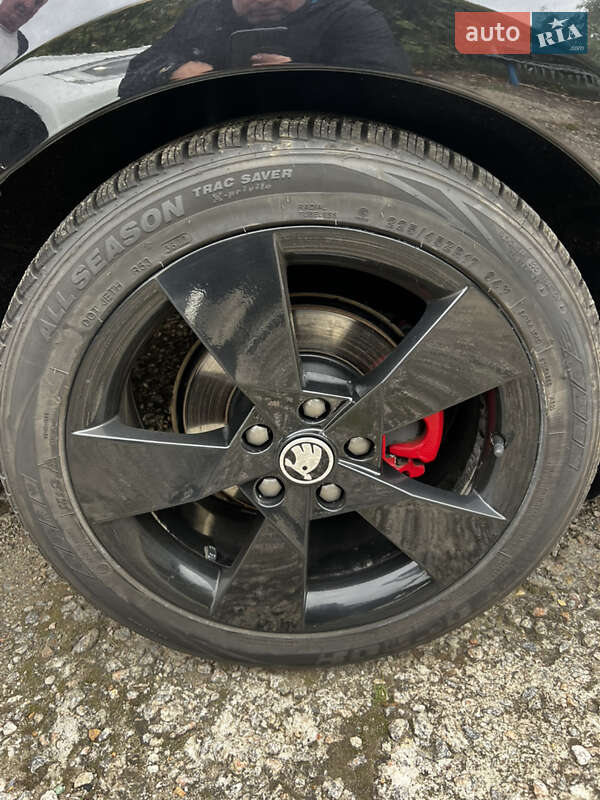 Универсал Skoda Octavia 2017 в Покрове