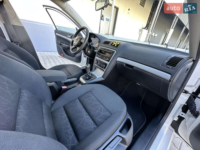 Универсал Skoda Octavia 2012 в Мукачево фото 5 Универсал Skoda Octavia 2012 в Мукачево