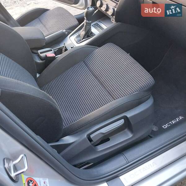 Универсал Skoda Octavia 2013 в Луцке фото 30 Универсал Skoda Octavia 2013 в Луцке