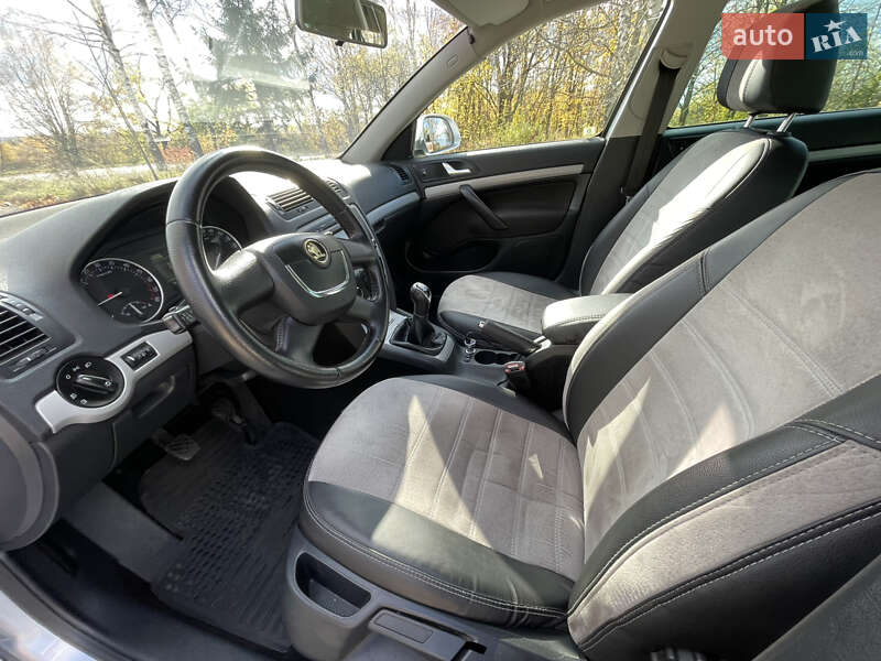 Универсал Skoda Octavia 2012 в Кельменцах фото 14 Универсал Skoda Octavia 2012 в Кельменцах