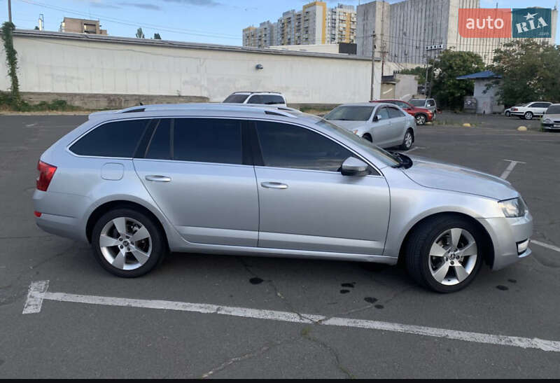 Універсал Skoda Octavia 2014 в Одесі