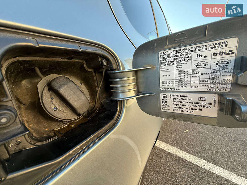 Лифтбек Skoda Octavia 2012 в Виннице