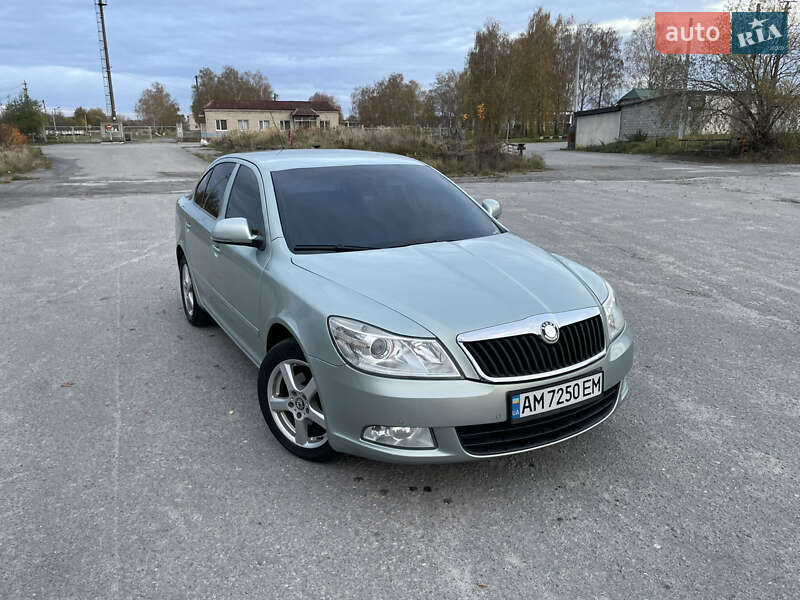 Лифтбек Skoda Octavia 2010 в Звягеле